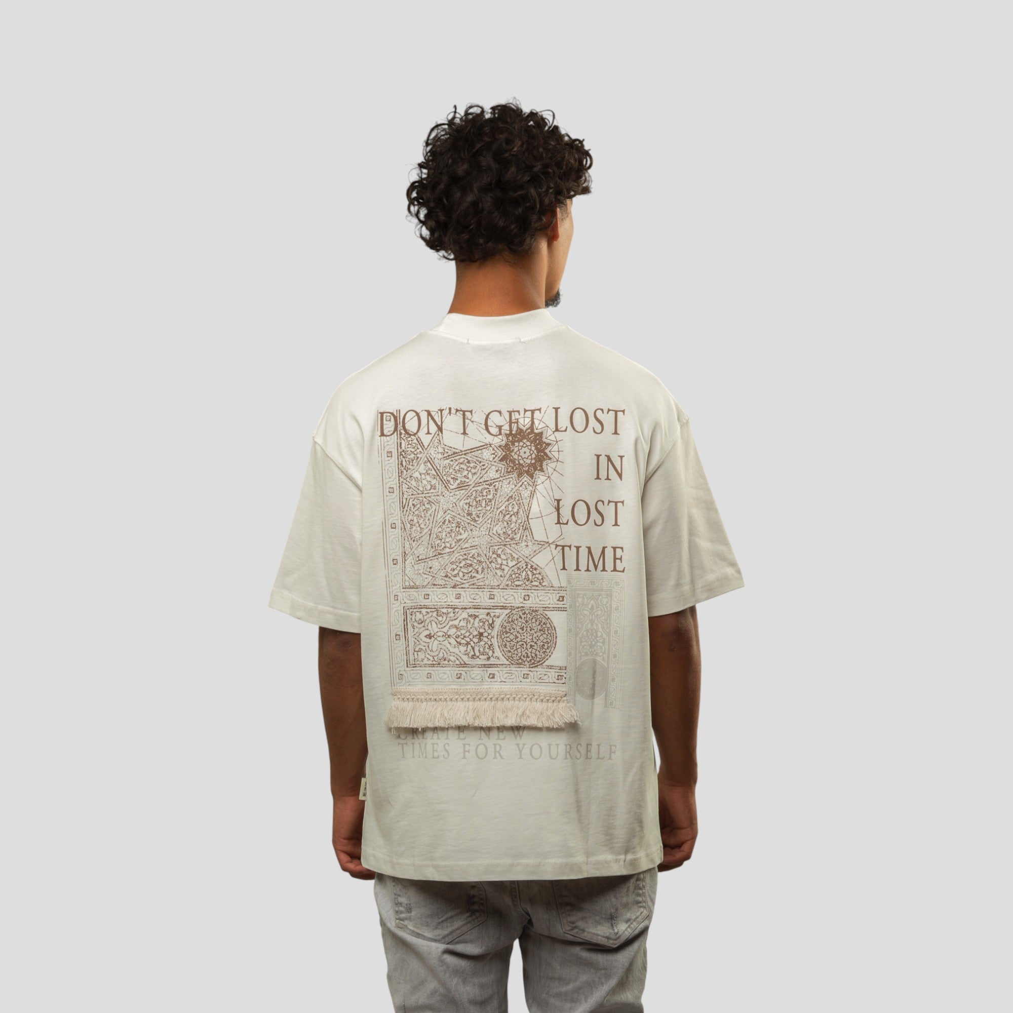 Blanc Kanvas 'Lost in Time' T-Shirt – Bouchards